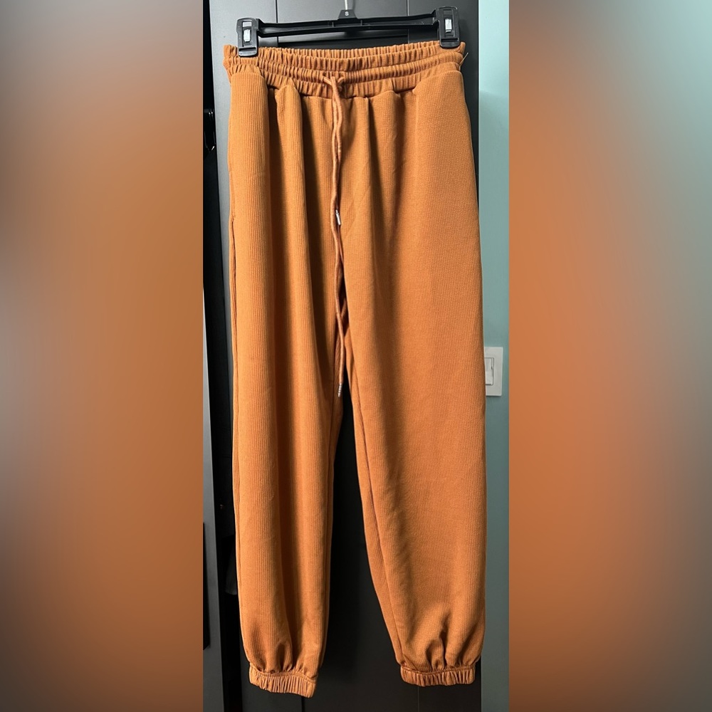 NEW! SHEIN brown drawstring joggers.
